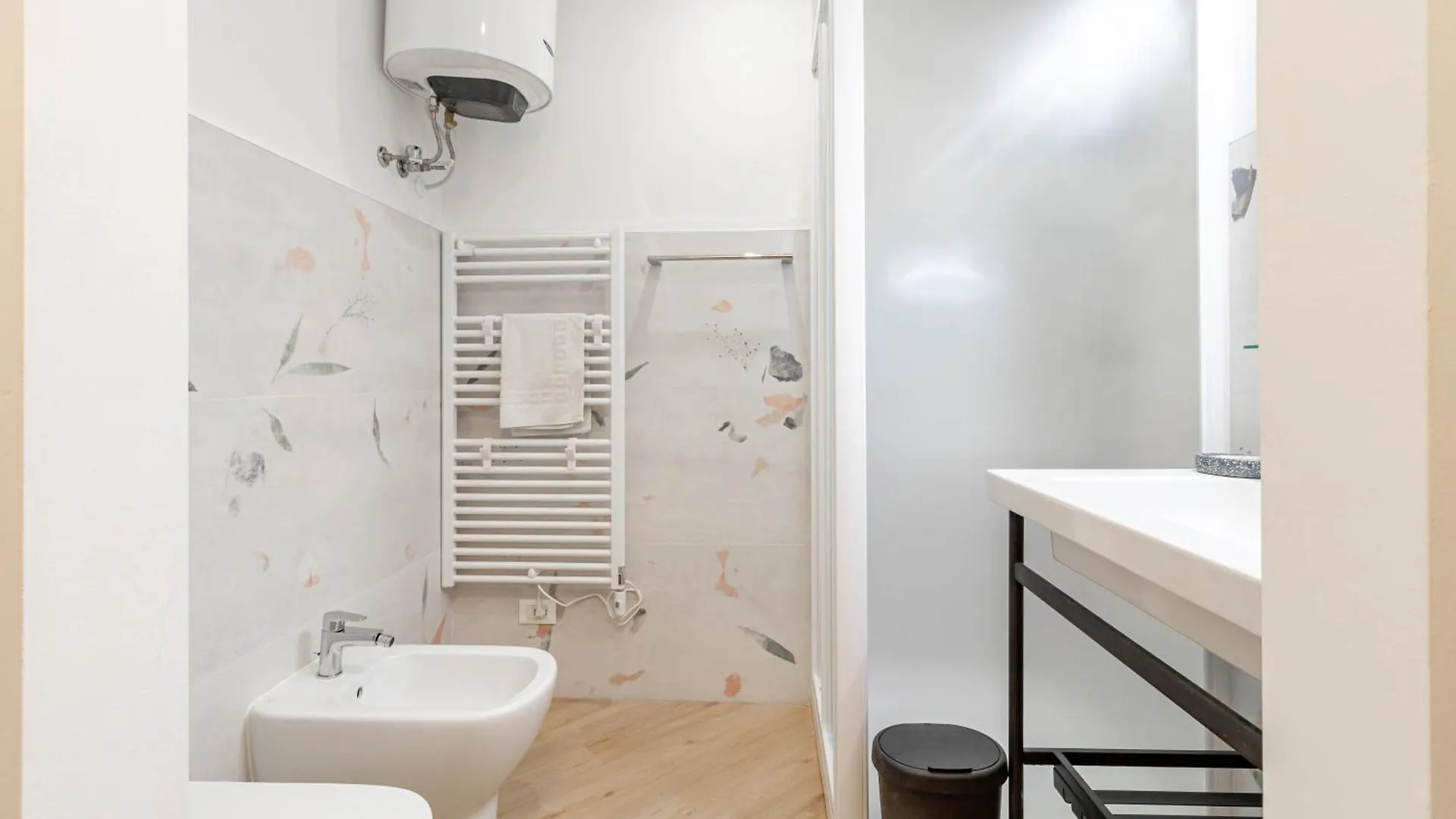 H11 Nido Del Gabbiano Centro - Sanremo Apartment